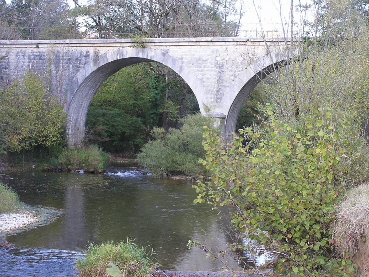 Lavans-sur-Valouse Gite De L'Ancheronne 12 Couchages Spa מראה חיצוני תמונה