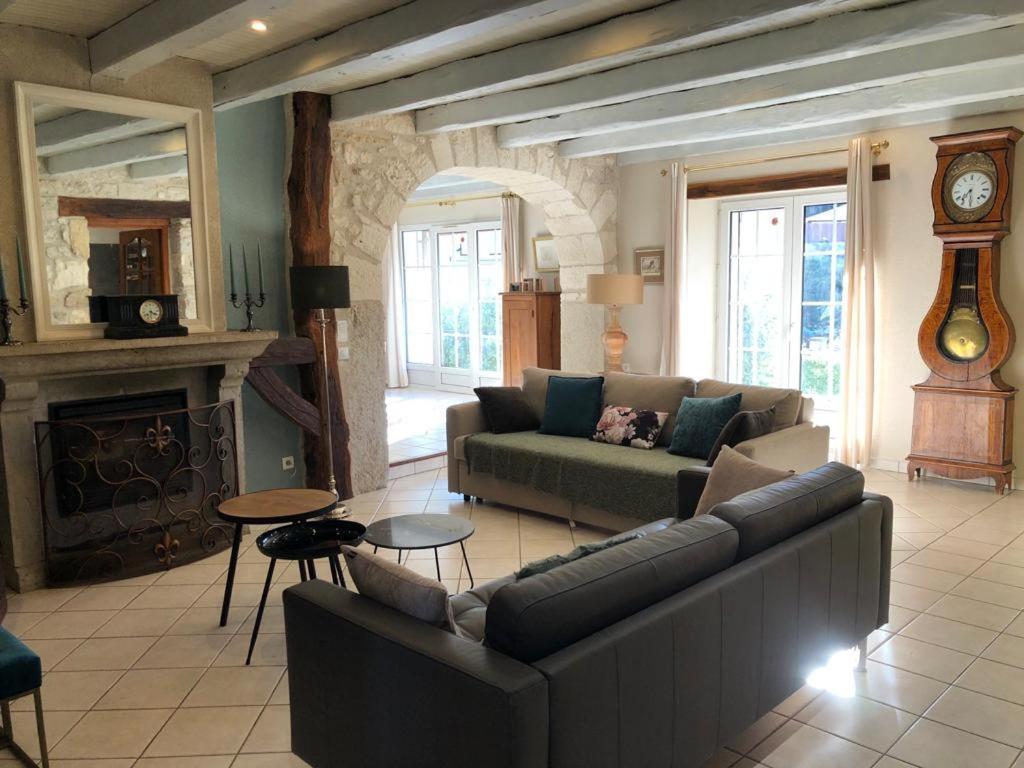 Lavans-sur-Valouse Gite De L'Ancheronne 12 Couchages Spa מראה חיצוני תמונה
